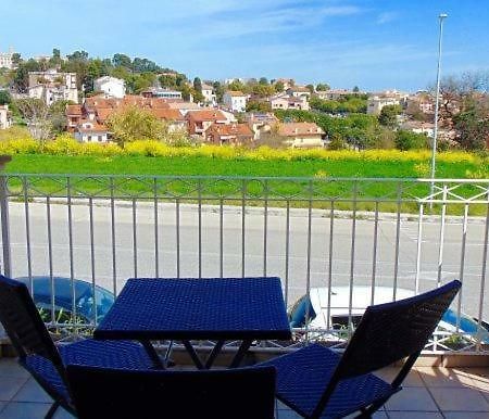 N59 - Numana, Nuovo Bilocale Con Terrazzo Apartment Sirolo Bagian luar foto